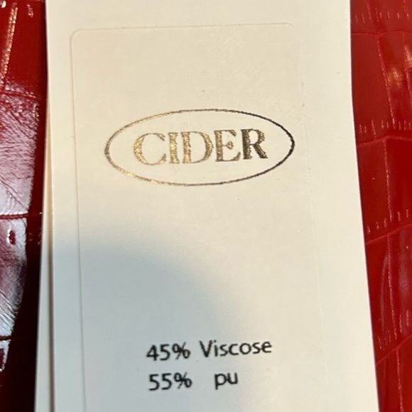 New! Cider Red PU Leather Croc embossed wide leg pants Size large - Picture 9 of 12